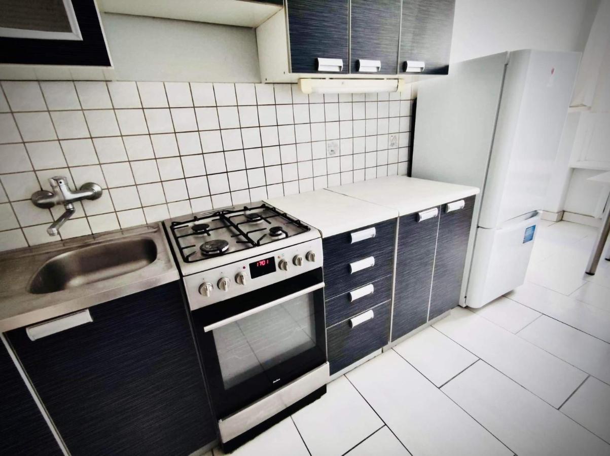 Przestronny Apartament Dla Czterech Osob Apartment วรอตซวาฟ ภายนอก รูปภาพ